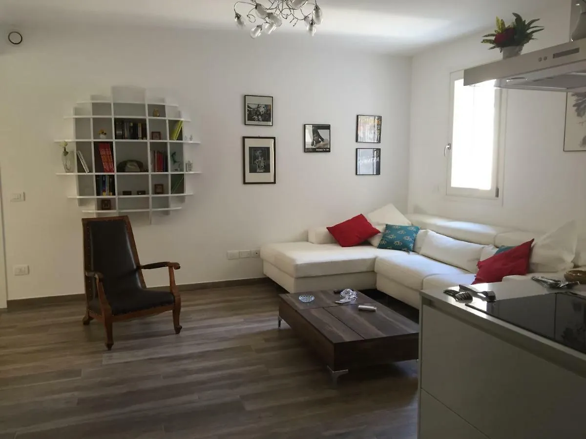 Appartement Modern Flat Lecce ++ 0*,